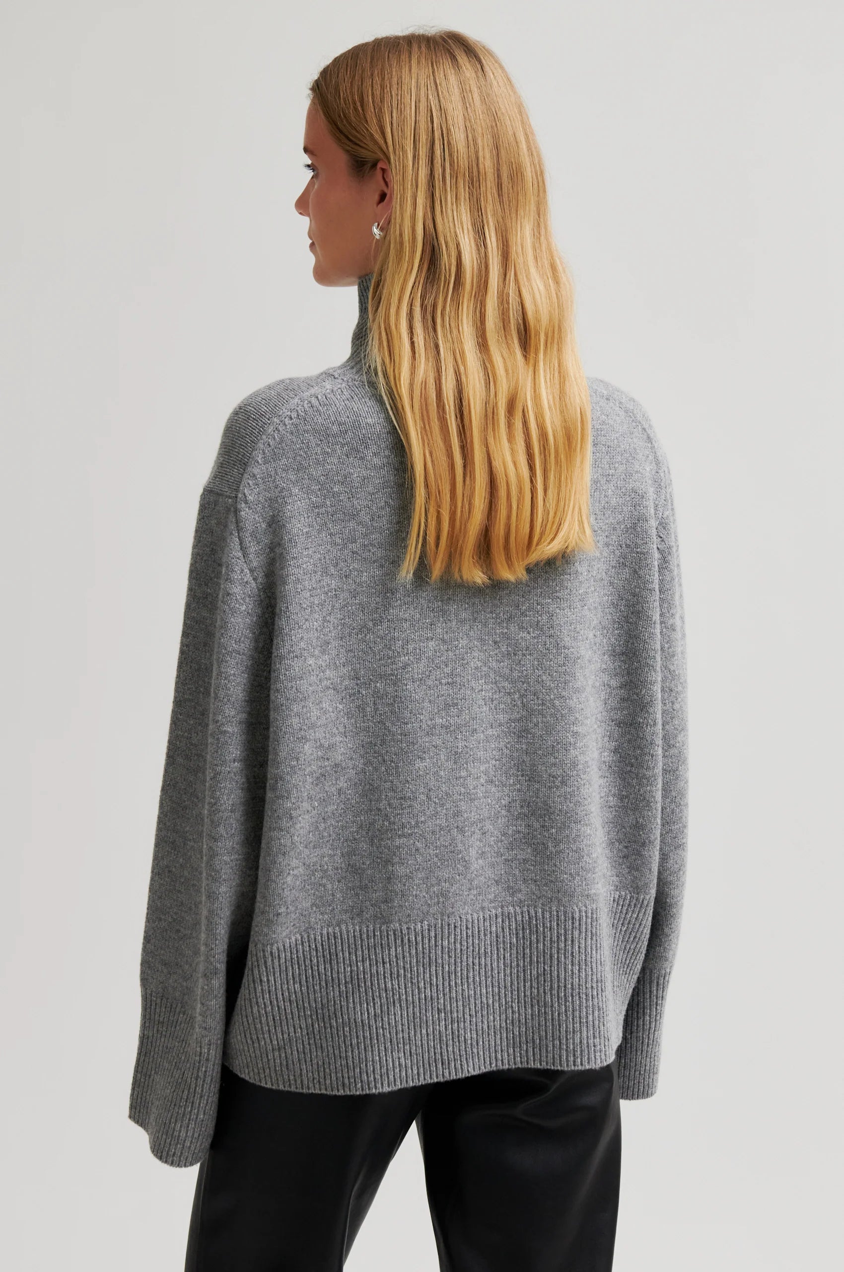 Alpha T-Neck striktrøje - Grey Melange